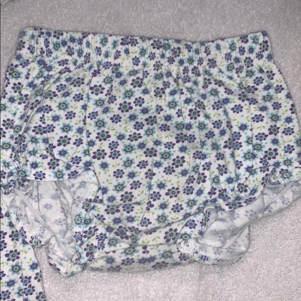 Matching set - Picture 3 of 3